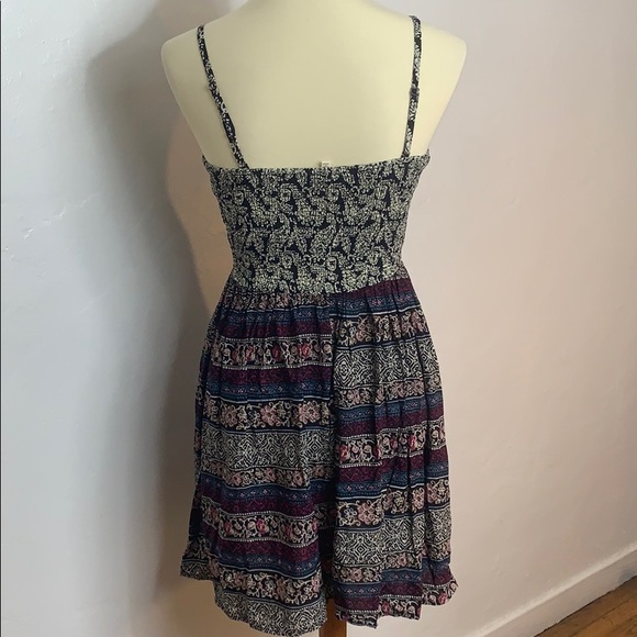 La Creme Floral Dress - Picture 4 of 6